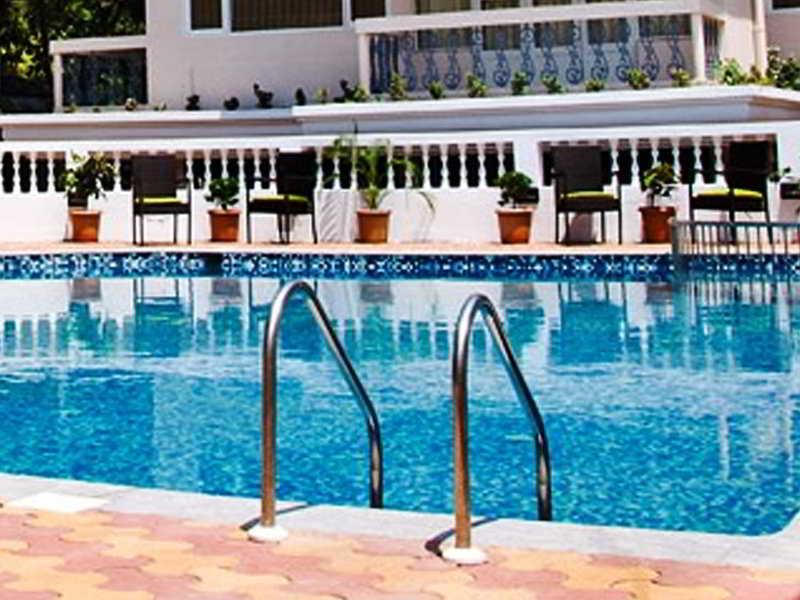 Quality Inn Ocean Palms Goa Calangute Zewnętrze zdjęcie